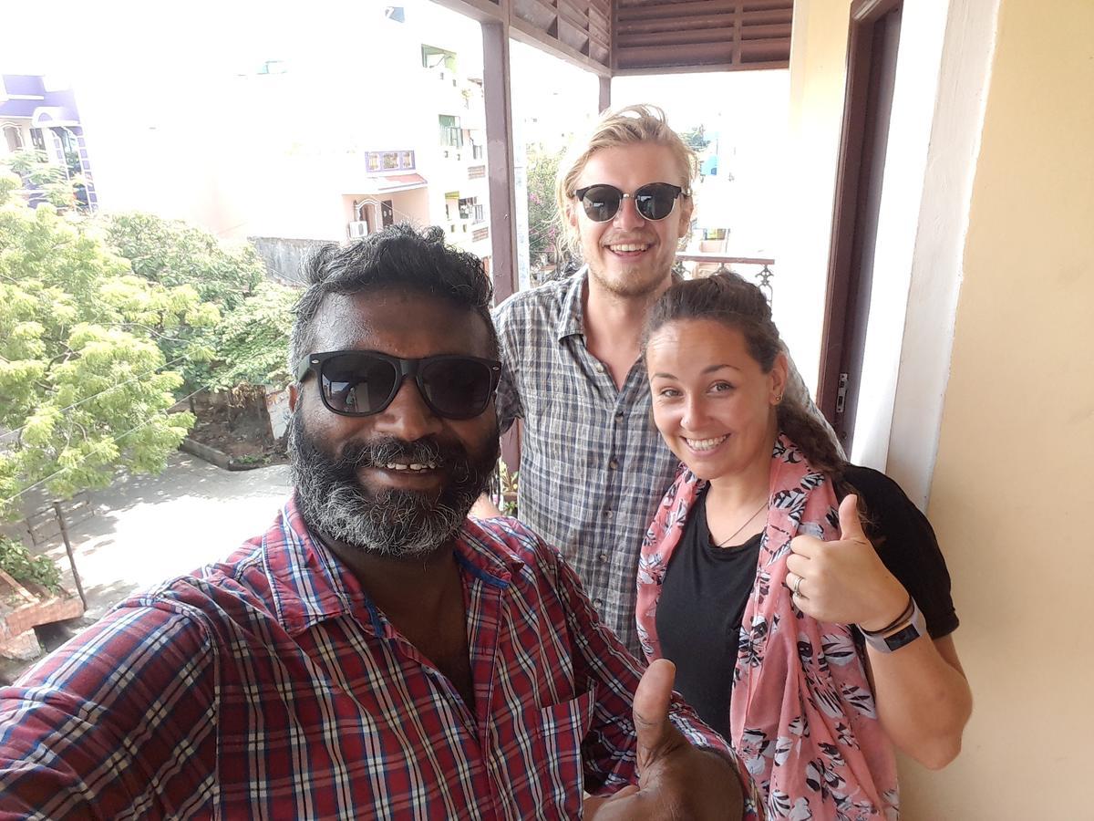 Valentine Hostel & Guest House Pondicherry Exterior photo